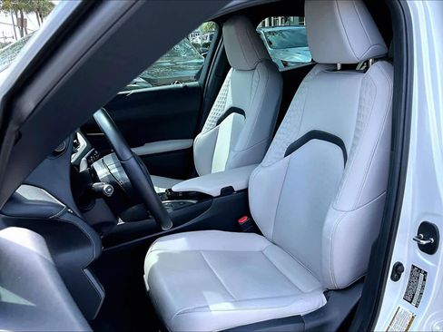 Used 2019 Lexus UX 200 w/ Accessory Package 2 FWD image 8