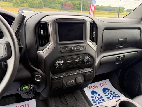 Used 2024 Chevrolet Silverado 2500 W/T RWD image 15