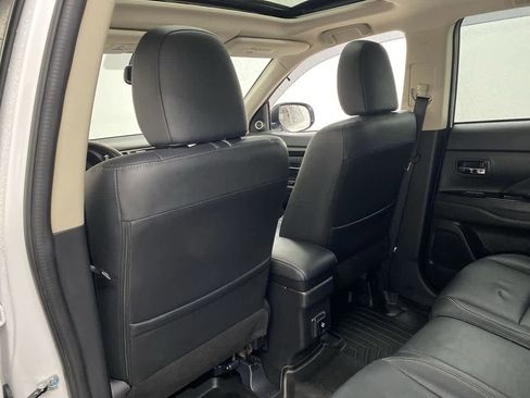 Used 2018 Mitsubishi Outlander GT image 14