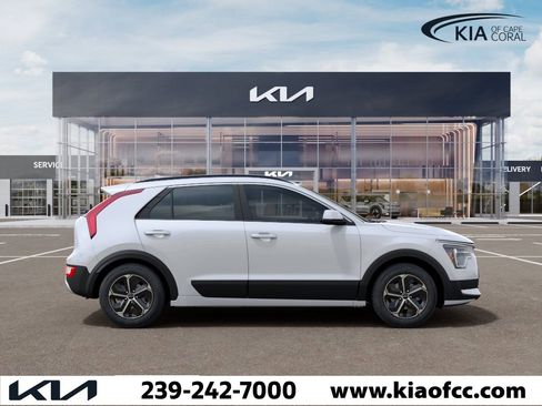 New 2026 Kia Niro LX FWD image 7