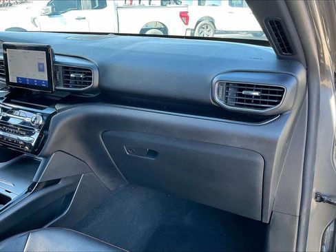 Certified 2023 Ford Explorer ST-Line image 17