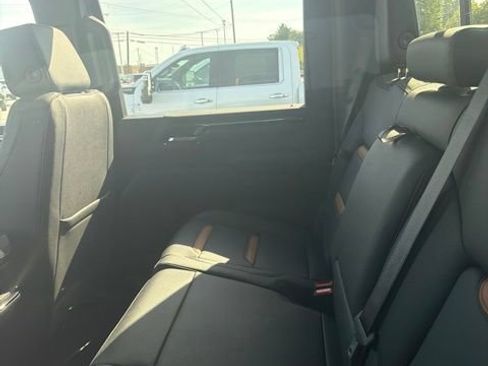 New 2026 GMC Sierra 3500 AT4 w/ AT4 Premium Plus Package AWD/4WD image 9