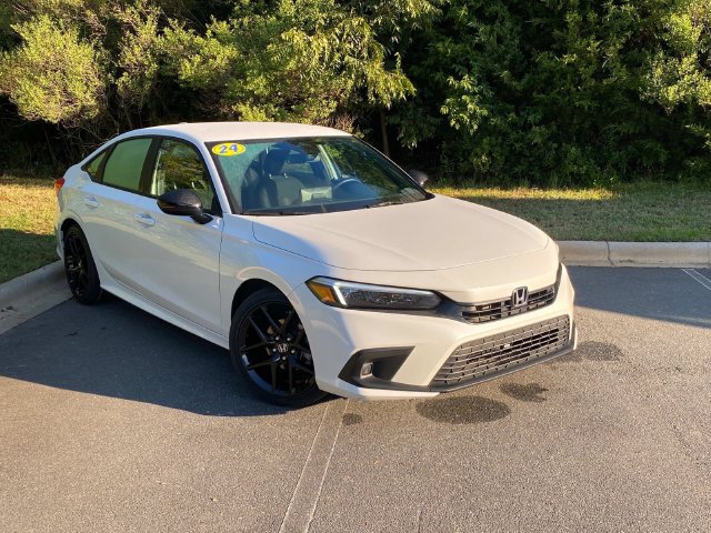 Used 2024 Honda Civic Sport image 1