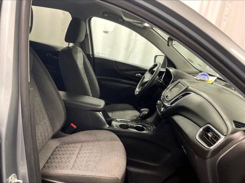 Used 2023 Chevrolet Equinox LT image 11