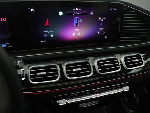 New 2026 Mercedes-Benz GLS 580 4MATIC image 5