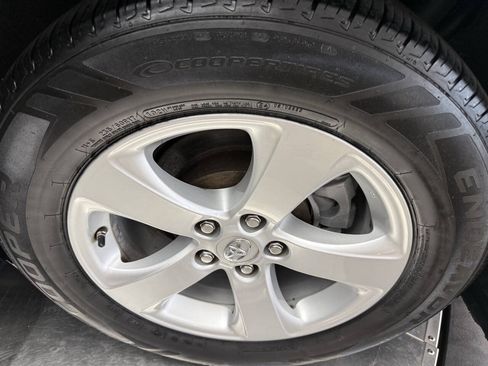 Used 2017 Toyota Sienna LE w/ Protection Package FWD image 21