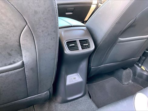 Used 2025 Buick Envision Sport Touring AWD/4WD image 38