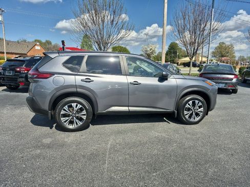 Used 2023 Nissan Rogue SV AWD/4WD image 15