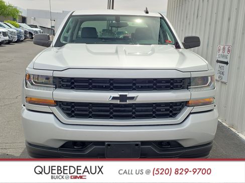 Used 2018 Chevrolet Silverado 1500 Custom w/ Custom Value Package AWD/4WD image 2