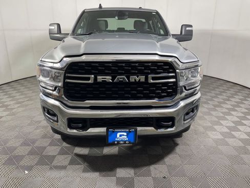 Used 2024 RAM 2500 Big Horn AWD/4WD image 3