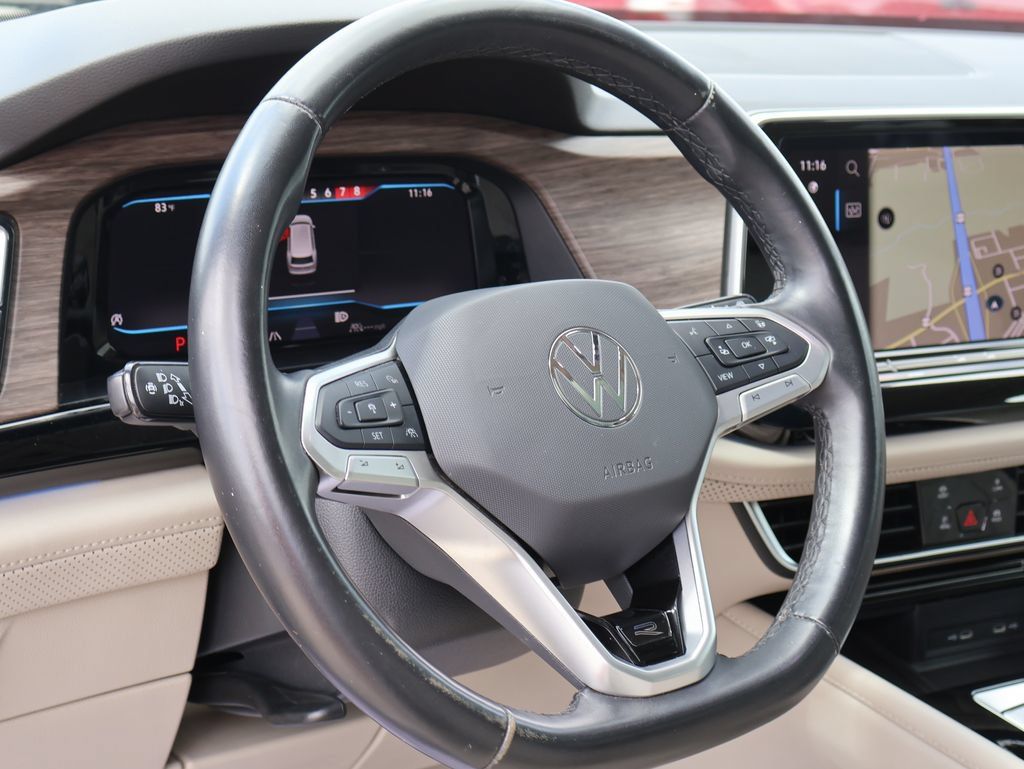 Used 2024 Volkswagen Atlas SEL Premium R-Line AWD/4WD image 27
