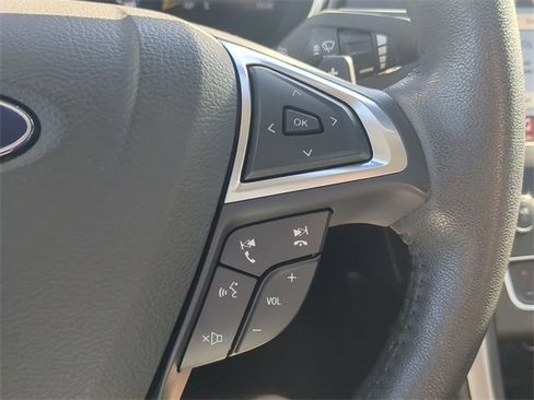 Used 2018 Ford Fusion SE w/ Fusion SE Technology Package image 26