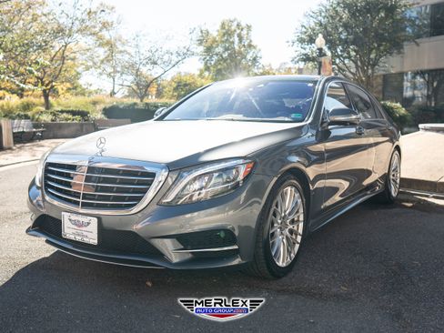 Used 2017 Mercedes-Benz S 550 4MATIC Sedan image 3