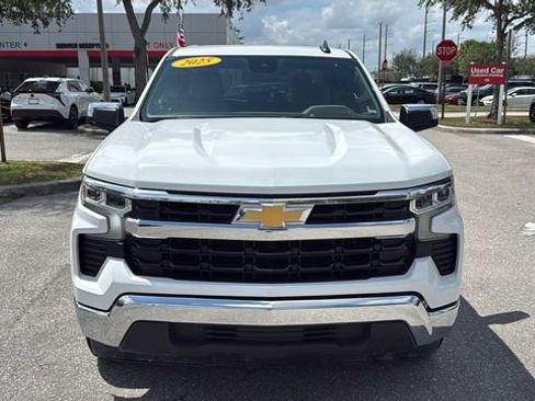 Used 2025 Chevrolet Silverado 1500 LT RWD image 2