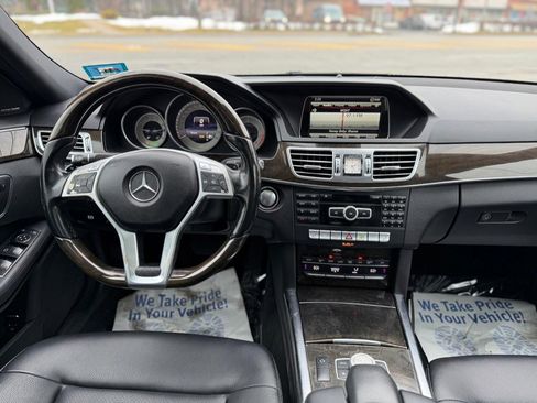 Used 2014 Mercedes-Benz E 350 4MATIC Sedan image 26