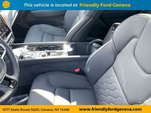 Used 2026 Volvo XC60 B5 Core w/ Climate Package AWD/4WD image 29