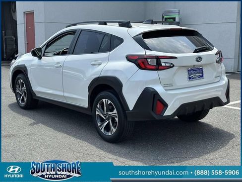 Used 2024 Subaru Crosstrek 2.0i Premium AWD/4WD image 8