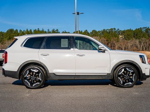 Used 2023 Kia Telluride S w/ S Sunroof Package image 8