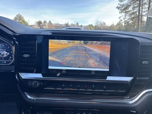 Used 2023 Chevrolet Silverado 1500 LT Trail Boss w/ Protection Package image 28