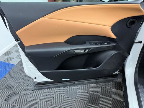 Used 2025 Lexus RX 350 Premium Plus w/ Convenience Package image 5