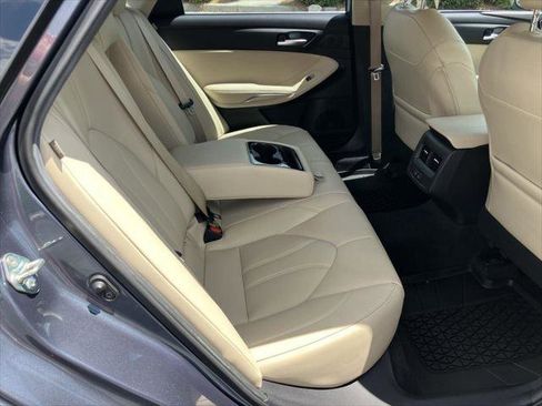 Certified 2021 Toyota Avalon XLE FWD image 27