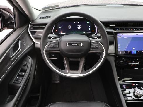 Used 2023 Jeep Grand Cherokee 4WD 4xe w/ Luxury Tech Group II image 13