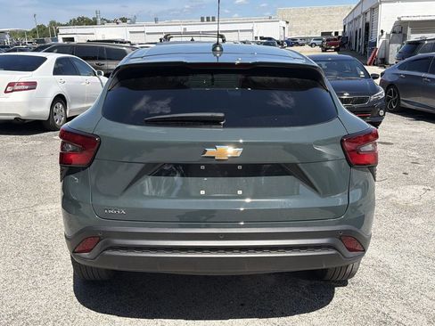 Certified 2025 Chevrolet Trax LS w/ LS Convenience Package FWD image 7