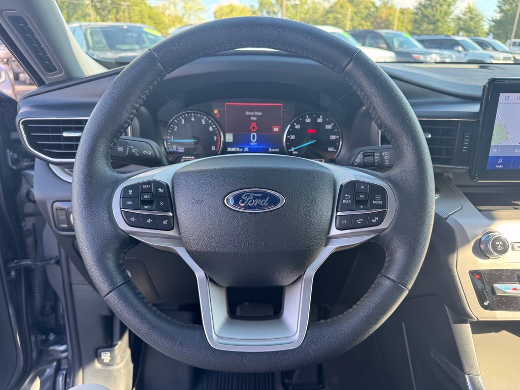Certified 2023 Ford Explorer XLT w/ Equipment Group 202A AWD/4WD image 8