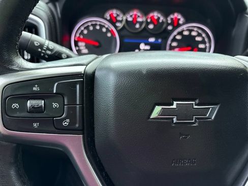 Used 2020 Chevrolet Silverado 1500 LT Trail Boss AWD/4WD image 17
