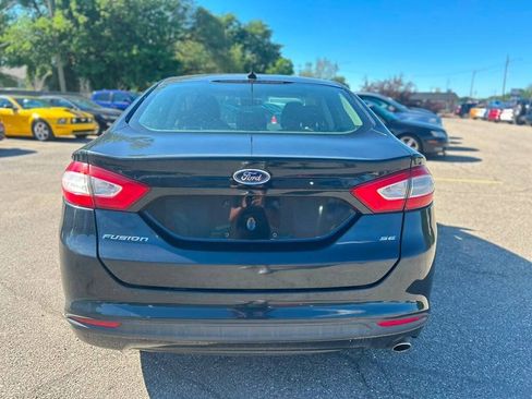 Used 2014 Ford Fusion SE FWD image 6