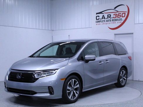 Used 2022 Honda Odyssey Touring image 1