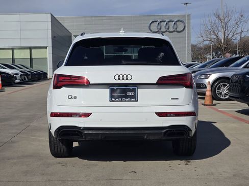 Certified 2024 Audi Q5 2.0T Premium w/ Summer of Audi Package image 7