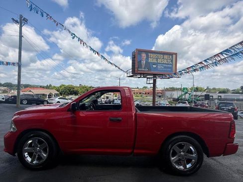 Used 2013 RAM 1500 Express RWD image 2