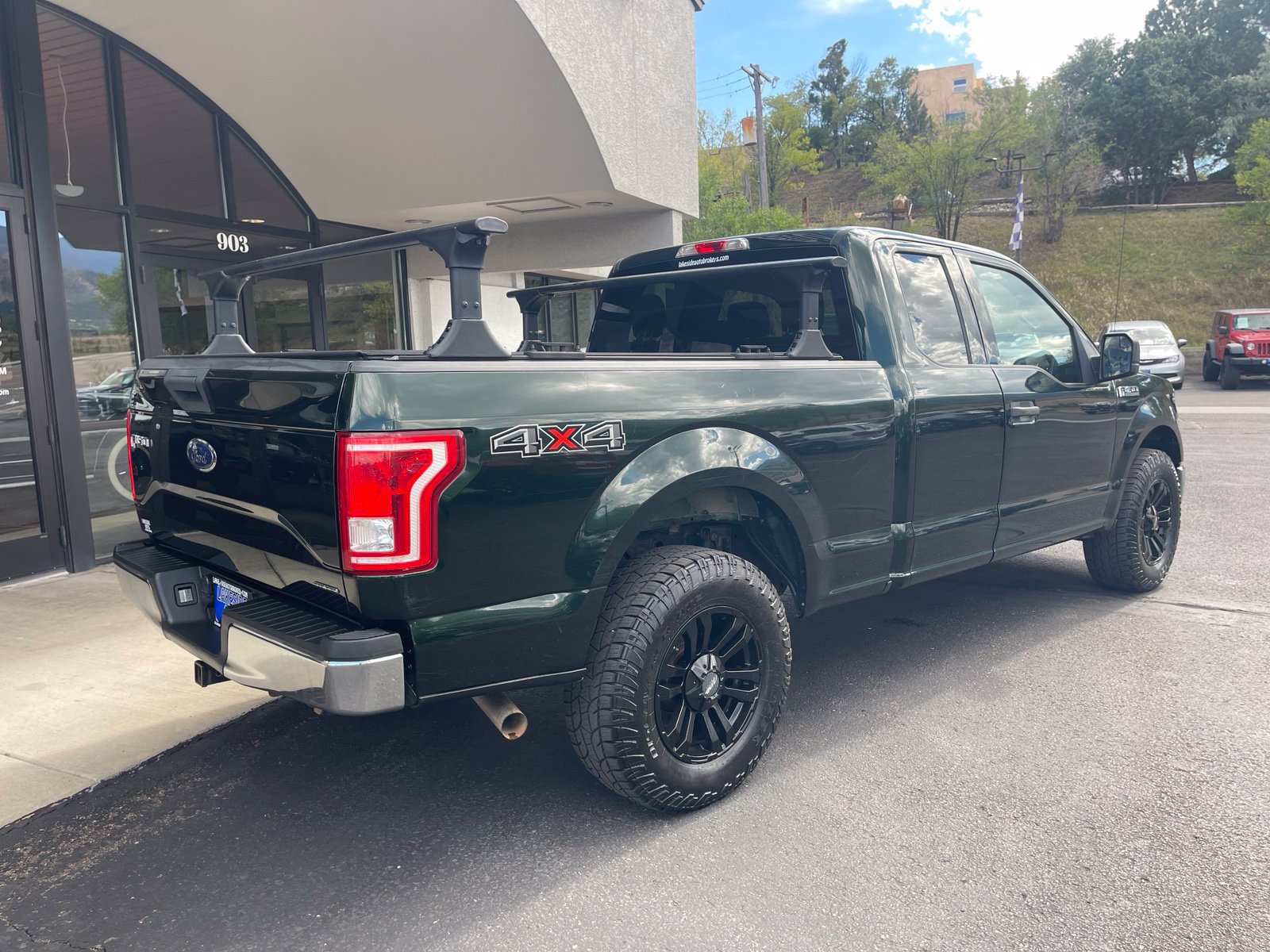 Used 2015 Ford F150 XLT AWD/4WD image 7