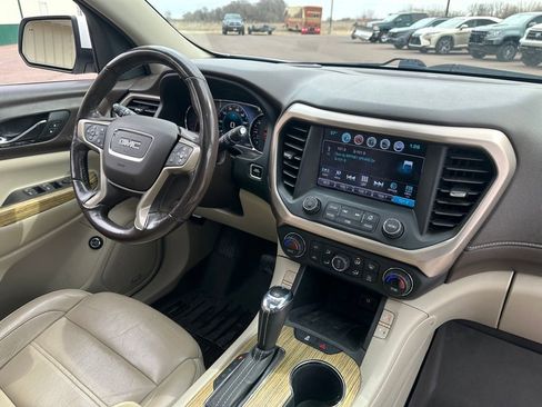 Used 2018 GMC Acadia Denali w/ Technology Package image 33