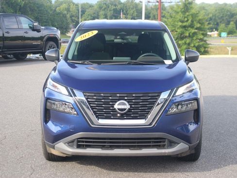 Used 2023 Nissan Rogue S AWD/4WD image 2