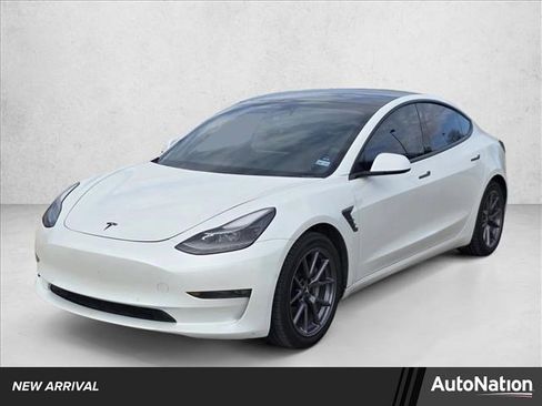 Used 2021 Tesla Model 3 Long Range image 1