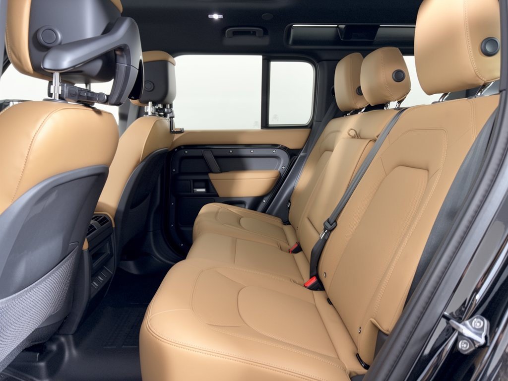 New 2026 Land Rover Defender 110 S AWD/4WD image 25