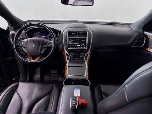 Used 2018 Lincoln MKX Select w/ Select Plus Package image 23