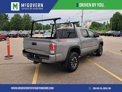 Used 2021 Toyota Tacoma TRD Off-Road w/ Technology Package AWD/4WD image 3