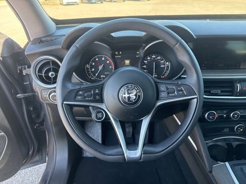 Used 2018 Alfa Romeo Stelvio Ti image 26