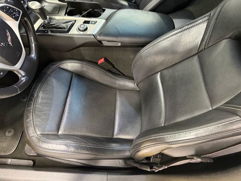Used 2014 Chevrolet Corvette Stingray Coupe RWD image 32