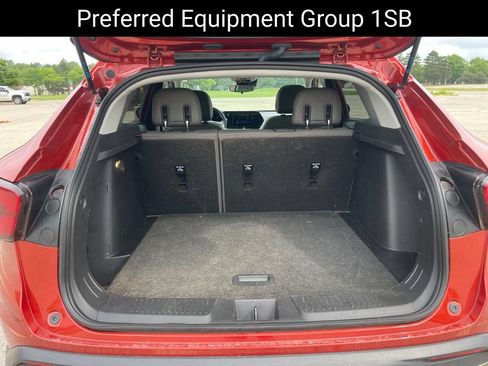 Used 2024 Chevrolet Trax ACTIV w/ Sunroof Package FWD image 9