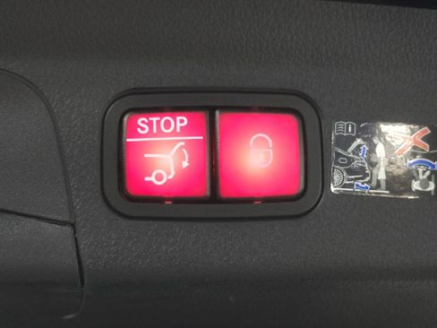 Certified 2026 Mercedes-Benz GLE 450 4MATIC image 33