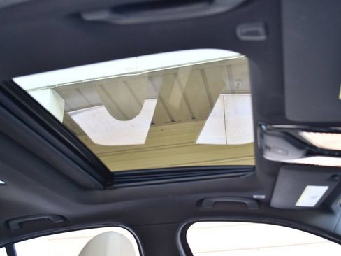 Used 2019 BMW 330i Sedan w/ Convenience Package RWD image 54