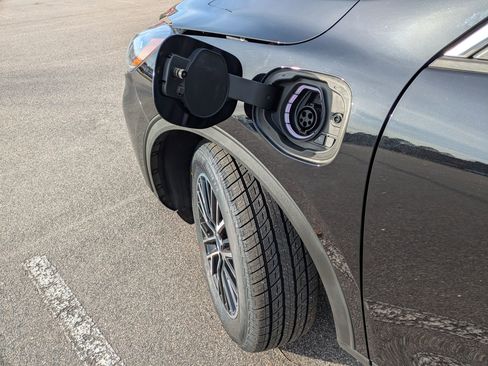 Certified 2022 Ford Escape SEL w/ Technology Package image 30