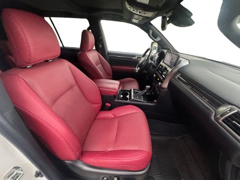 Used 2023 Lexus GX 460 Premium image 16