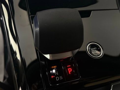 Used 2025 Land Rover Range Rover Sport Dynamic SE AWD/4WD image 36