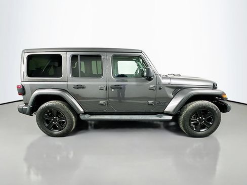 Used 2021 Jeep Wrangler Unlimited Sahara AWD/4WD image 4