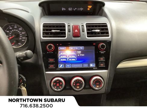 Used 2017 Subaru Crosstrek 2.0i Premium image 9